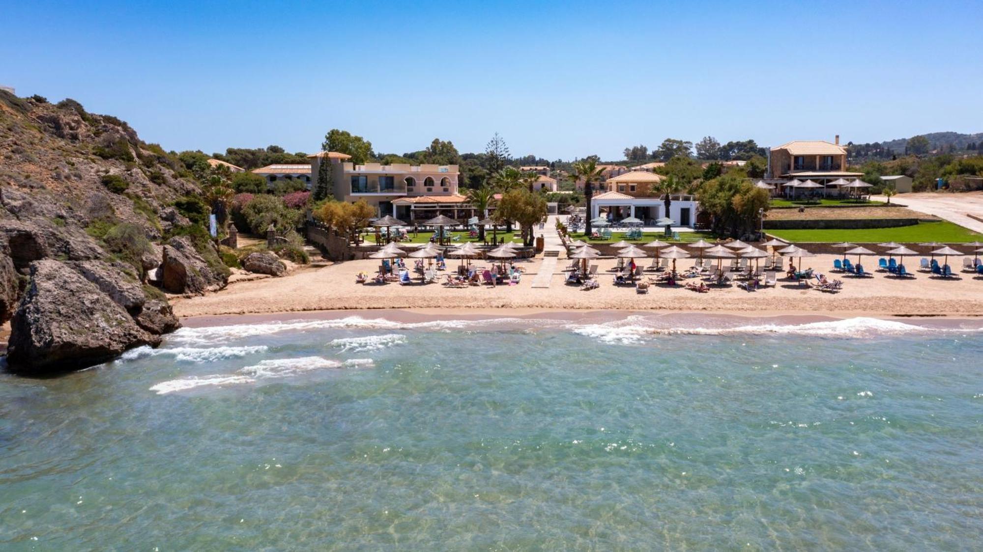 Resort Plaka