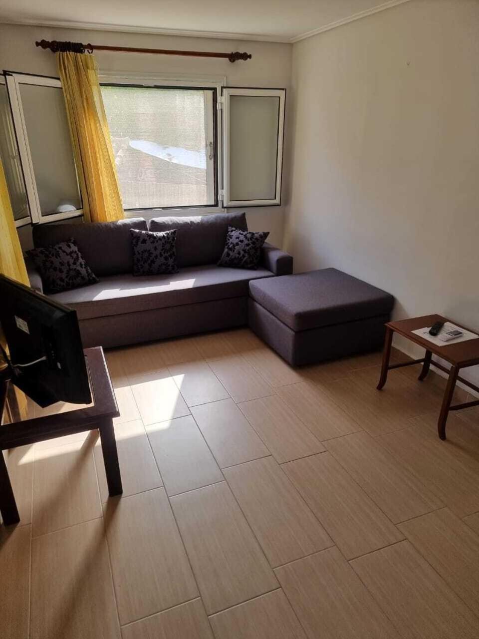 Plaka Resort 3*